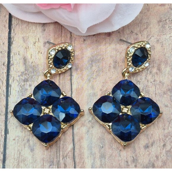 Formal Blue Crystal & Gold Tone Dangle Drop Statement Earrings Pierced Prom Even - Picture 4 of 5
